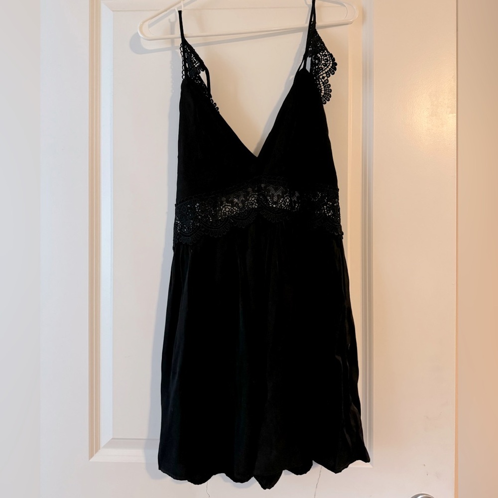 Black Romper, size Medium, NWT